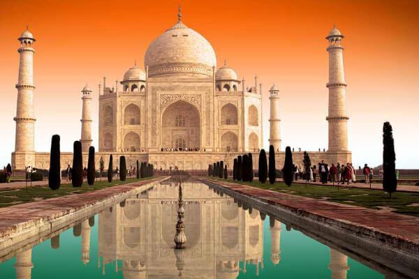 PLACES TO VISIT ON A ONE DAY TRIP TO AGRA